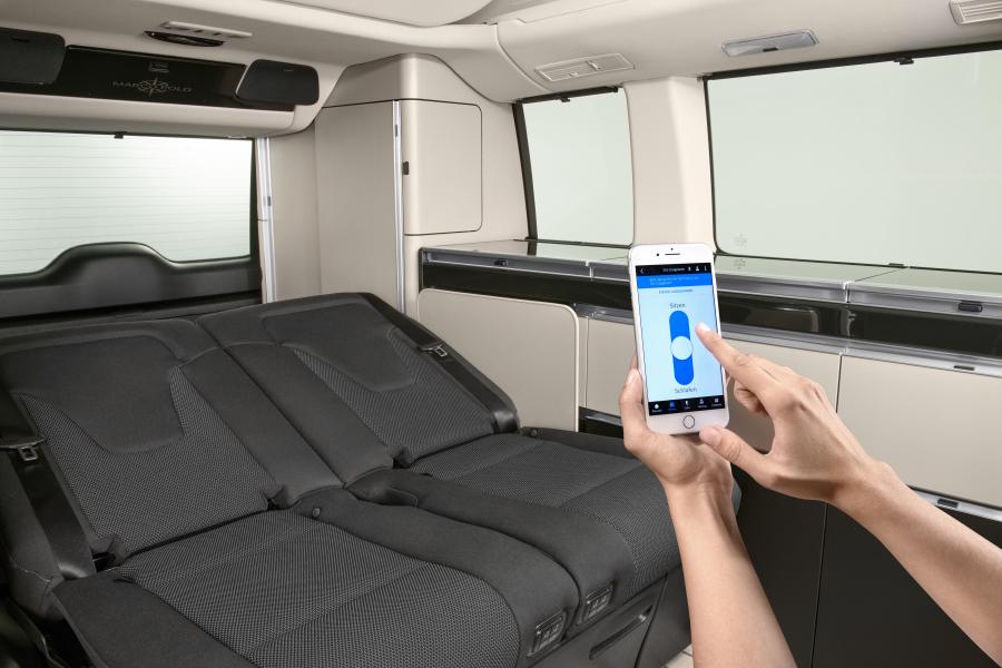 Интерьер Mercedes-Benz Concept Marco Polo (W447) 2018 года  (фото 13 из 20)